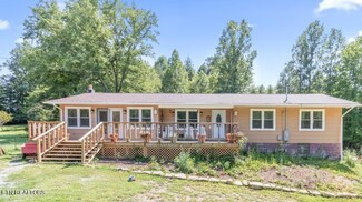 860 Shady Grove Rd, Lancing, TN 37770