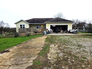 5106 S 165th Rd, Bolivar, MO 65613