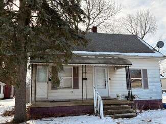 949 Boston Ave, Waterford, MI 48328
