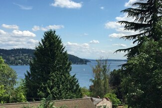 4761 NE 178th St, Lake Forest Park, WA 98155
