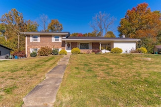 8207 Pine Creek Dr, Evansville, IN 47710