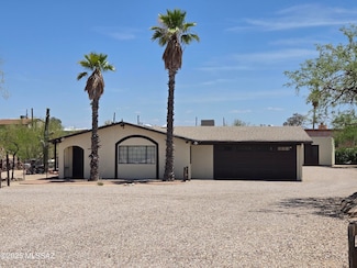 895 W Roller Coaster Rd, Tucson, AZ 85704
