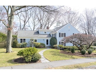 56 Westgate Rd, Wellesley Hills, MA 02481