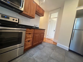 73 Park Dr Unit 15, Boston, MA 02215