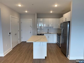 1685 Bergen Blvd Unit 510, Fort Lee, NJ 07024