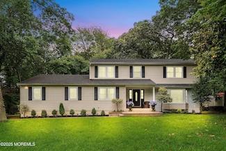 32 Ellen Ct, Ocean, NJ 07712