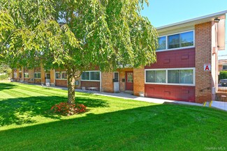 400 Fulton St Unit 8A, Farmingdale, NY 11735