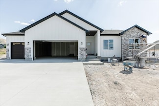 880 E 130 N, Hyde Park, UT 84318