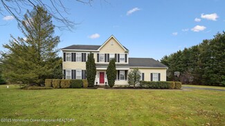 63 Cliffwood Dr, Allentown, NJ 08501