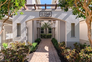 1294 Rialto Way Unit 202, Naples, FL 34114
