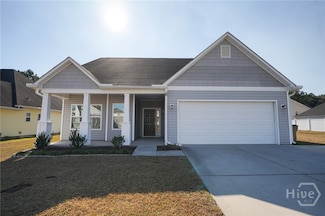 109 Savannah Ln, Richmond Hill, GA 31324