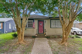 532 S 1st St, Pensacola, FL 32507