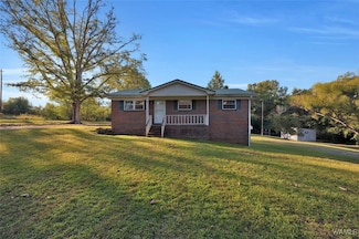 90 Earnest Dr, Carbon Hill, AL 35549