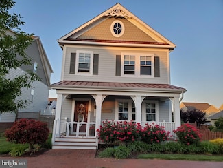 132 Claiborne St, Chester, MD 21619