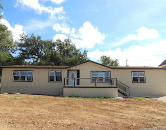 1456 Lonesome, Canyon Lake, TX 78133