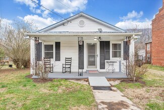 323 Lowe St, Buchanan, VA 24066