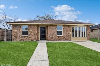 364 Blossom Ct, Westwego, LA 70094