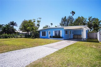 112 5th St, Belleair Beach, FL 33786