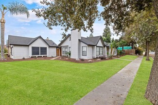 2505 E Four Creeks Ct, Visalia, CA 93292