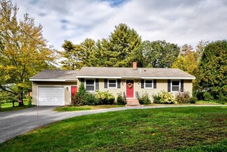 194 Purgatory Rd, Whitinsville, MA 01588