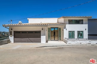 8045 Bulwer Dr, Los Angeles, CA 90046