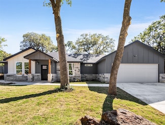 431 Oakhill Dr, Denton, TX 76201