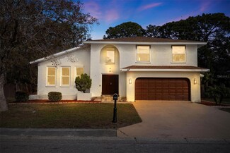 8425 144th Ln, Seminole, FL 33776