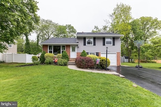 704 Scott Ln, Wallingford, PA 19086