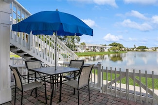 265 Sea Horse Dr SE Unit B, Saint Petersburg, FL 33705
