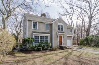 128 Roundwood Rd, Newton Upper Falls, MA 02464