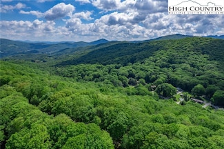30 Summit Park, Banner Elk, NC 28604