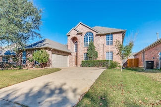 2625 Alpena Dr, Fort Worth, TX 76131
