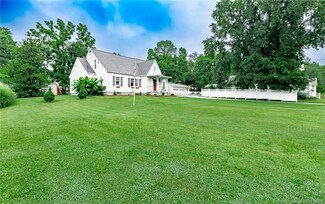 332 E Walnut St, Corydon, IN 47112