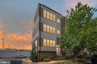 101 Dyer Ct, Herndon, VA 20170