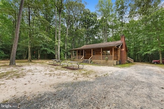 466 Laurel Springs Rd, Hustle, VA 22476