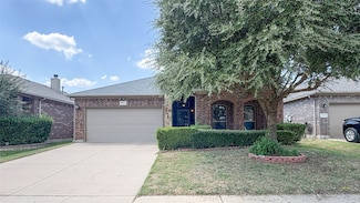 5821 Comanche Peak Dr, Fort Worth, TX 76179