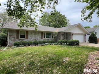 849 E Franklin St, Macomb, IL 61455