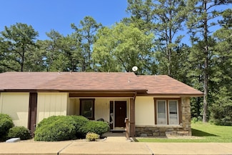 1 Lindsay Ln, Hot Springs Village, AR 71909