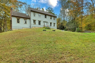 216 Hulls Hill Rd, Southbury, CT 06488