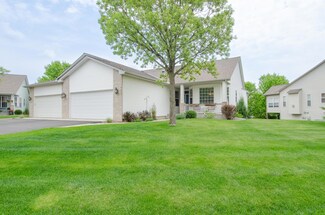 9523 Dell Rd, Eden Prairie, MN 55347