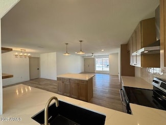 3910 W Kings Ave, Phoenix, AZ 85053