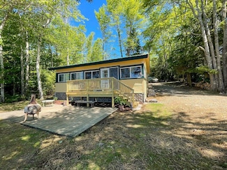 54 Oak Ln, Alexander, ME 04694