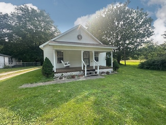 130 Post Oak Ave, Camden, TN 38320