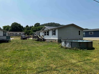 41 Patriot Dr, Waynesboro, VA 22980