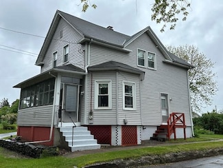 30 Pomham St, Cranston, RI 02910