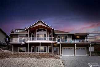 10 Terrace Dr, Manson, WA 98831