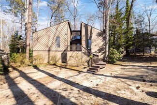 3211 Fox Chase Dr, Midlothian, VA 23112