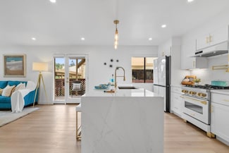 40 Seacliff Dr, Aptos, CA 95003