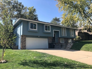 522 S 155th St, Omaha, NE 68154