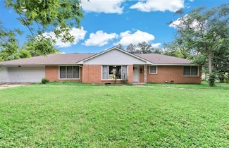 1209 Walton Dr, College Station, TX 77840